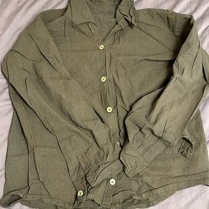 Green Long sleeves. No brand. Got it from the Philippines :)